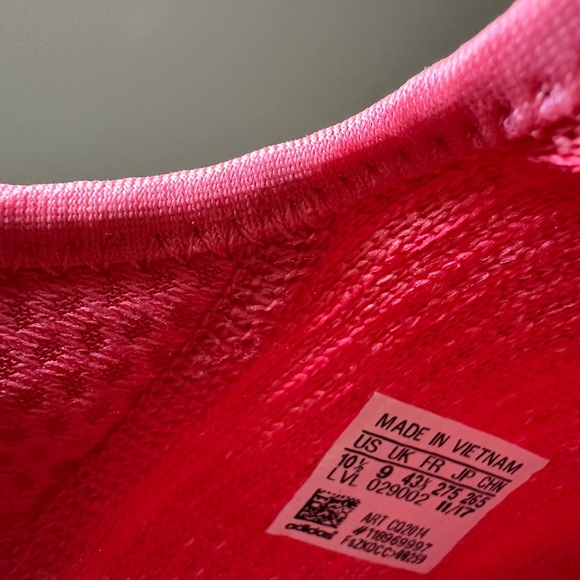 Adidas boost sneaker - Picture 4 of 5